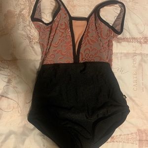 semi velvet leotard with mesh rare (trade or selling)